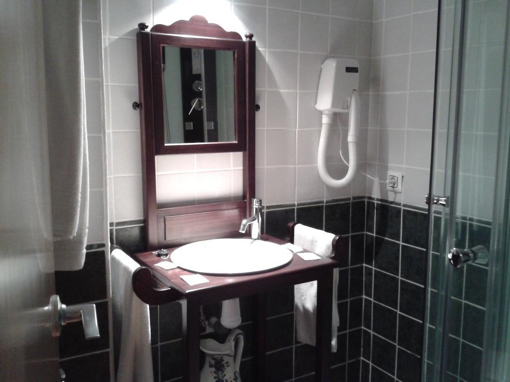 Hostal El Olmo Camarena de la Sierra Eksteriør bilde