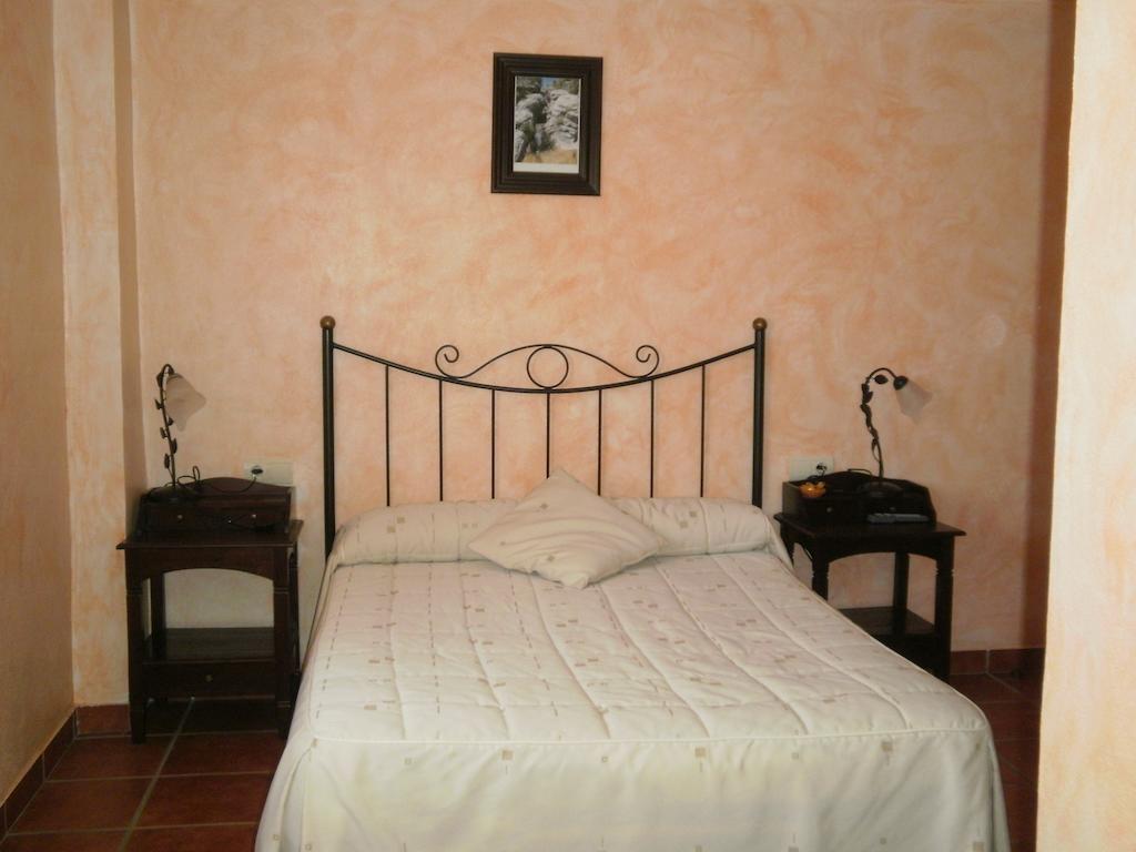 Hostal El Olmo Camarena de la Sierra Rom bilde