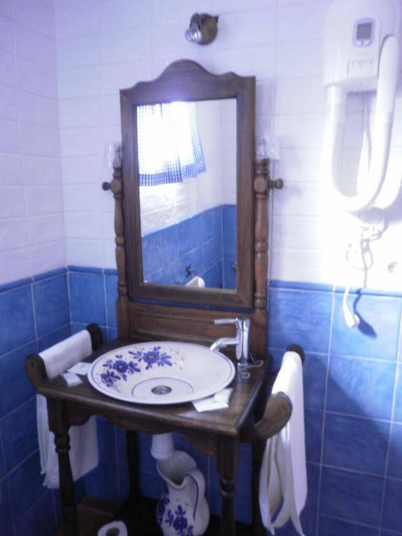 Hostal El Olmo Camarena de la Sierra Rom bilde