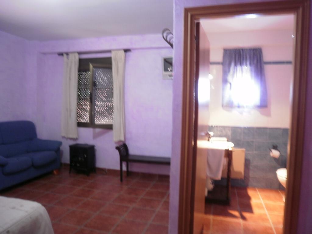 Hostal El Olmo Camarena de la Sierra Eksteriør bilde